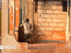 Exército do Mali diz que grupos armados lançam ataques coordenados em todo o país