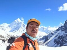 Milhares de pessoas em risco depois que o sistema multimilionário de alerta de enchentes do Everest enferrujou