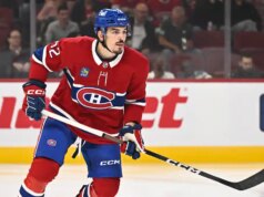 Xhekaj de retorno à linha azul? St-Louis permanece na defesa