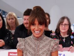 Davina McCall revela que está “tudo bem” do câncer de mama