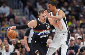NBA: Jokic supera Wembanyama, Nuggets supera Spurs no OT