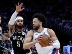 NBA: Cade Cunningham marca duplo-duplo após lesão