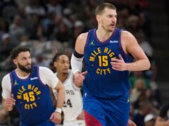 NBA: Nikola Jokic e Nuggets lideram Spurs sem Wembanyama e ocupam o terceiro lugar