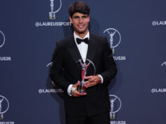 Alcaraz não defenderá o título do Aberto da França devido a lesão no pulso