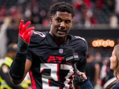 Pearce dos Falcons concorda em entrar no programa de intervenção pré-julgamento