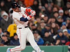 Crimson Sox segura Brewers para quebrar seqüência de derrotas