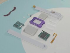 Este lindo relógio é na verdade um Recreation Boy Coloration disfarçado. E sim, ele pode rodar jogos