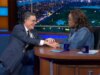 Oprah e Stephen Colbert trocam de lugar em um momento emocionante enquanto o cancelamento de ‘Late Present’ se aproxima
