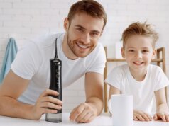 COSLUS E40 visa resolver o maior problema com fio dental com água