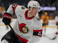 O defensor dos senadores, Tyler Kleven, foi descartado para o jogo 1