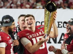 Raiders selecionam QB Fernando Mendoza pela primeira vez no Draft da NFL de 2026