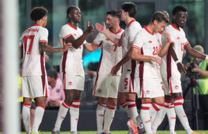 Canada Soccer hospeda troca de camisa para torcedores ítalo-canadenses