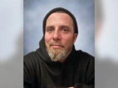 Pai ‘herói’ se afoga salvando seu filho de 12 anos da correnteza em um well-liked destino de praia, diz a família