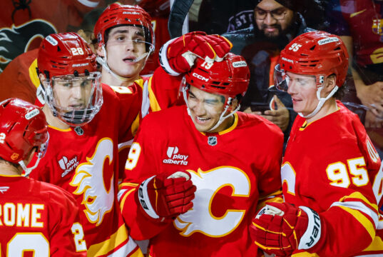 Parekh marca vencedor, Flames venceu Kings no último jogo da temporada