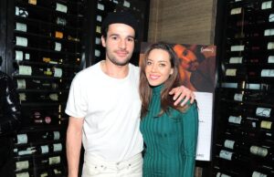Aubrey Plaza grávida: estrela da White Lotus esperando o primeiro filho com Christopher Abbott um ano após a morte do marido
