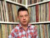 Andy Kershaw morto: ex-DJ da BBC e apresentador do Reside Assist morre aos 66 anos