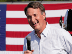 O ex-governador da Virgínia, Glenn Youngkin, sugere um futuro político e diz que está “se esforçando” após a saída