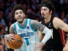 Hornets mantém vivas as esperanças dos playoffs com vitória do OT sobre o Warmth no torneio play-in