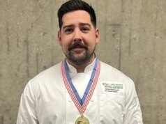 Chef universitário premiado supostamente espancou sua esposa até a morte no resort do campus: autoridades