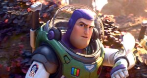 A Pixar quer que você saiba que substituir Tim Allen em ‘Lightyear’ não foi tão desconfortável quanto você imagina