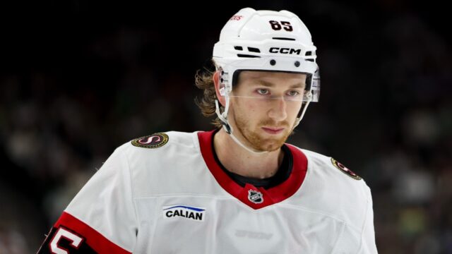 Ottawa-Senators-defenseman-Jake-Sanderson.jpg