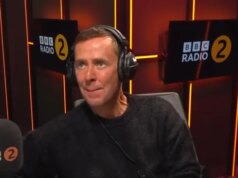 Chefe da BBC diz que novas informações deixaram ‘muito claro’ que Scott Mills precisava ser demitido