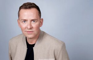 Amigos de Scott Mills ‘lutando para alcançá-lo’ após a demissão da BBC Radio 2