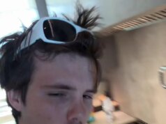 O novo vídeo de Cruz Beckham convenceu os fãs de que ele está jogando sombra no Brooklyn novamente