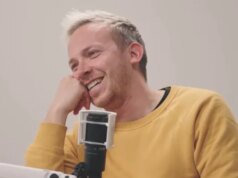 A lenda de skins choca os fãs com uma aparência rara depois de deixar a fama regularmente das 9 às 5