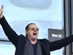 Danny Dyer é visto cantando com orgulho uma música pornográfica sobre a filha Dani