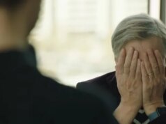 Sir Stephen Fry ficou surpreso ao ser questionado: ‘Existe alguma coisa que você não faria por dinheiro?’