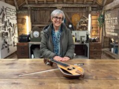 Mãe cujo filho morreu aos 31 anos de problema neurológico contém as lágrimas após a ‘solução impossível’ da Restore Store