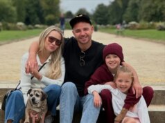 Por dentro, sou uma celebridade, a enorme mansão de Adam Thomas que parece o Palácio de Buckingham