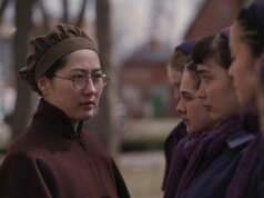 Elenco de ‘Os Testamentos’ sobre como seu programa reflete nossa distopia da vida actual