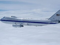 Cidadão chinês preso no JFK após supostamente fotografar aeronaves militares dos EUA na base de Nebraska