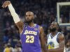 LeBron James tem 26 pontos e 11 assistências para levar o Lakers à vitória sobre o Warriors enquanto Stephen Curry está sentado