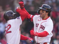 Mayer, homer de Contreras e Purple Sox quebram uma seqüência de cinco derrotas consecutivas com vitória sobre Padres