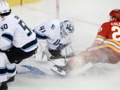 O Flames continua jogando forte em casa com vitória sobre o Mammoth, que vai para os playoffs