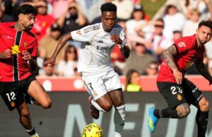Vinicius Junior elogia Lamine Yamal por condenar cantos anti-muçulmanos