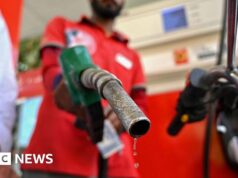 Preços do petróleo sobem à medida que negociações de paz EUA-Irã estagnam