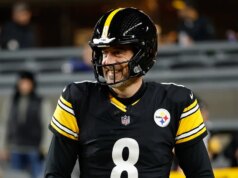 Steelers usa ferramenta de contrato rara em Aaron Rodgers, sugerindo preocupação de que ele esteja explorando opções em outro lugar