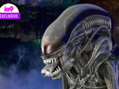 Assuste seus vizinhos com esta incrível decoração de Halloween ‘alienígena’ em tamanho actual (exclusivo)