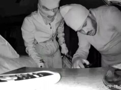 Mulher acusada de ordens de assassinato em refrigerante de root beer atingiu melhor amiga