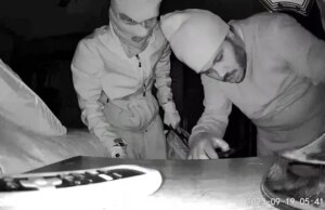 Mulher acusada de ordens de assassinato em refrigerante de root beer atingiu melhor amiga