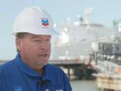 Executivo da Chevron sugere que os americanos deveriam dirigir menos em meio aos altos preços da gasolina