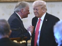 Franklin Graham defende Trump em carta compartilhada no Reality Social após reação da imagem de ‘Jesus’ da IA