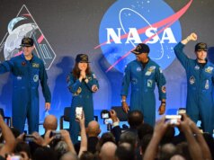 A tripulação do Artemis II reflete emocionalmente sobre a missão lunar após um retorno seguro: ‘Unidos para sempre’