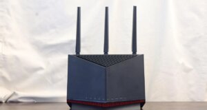 Ajustar a antena do meu roteador resolveu meus problemas de Wi-Fi – esta é a melhor maneira de posicioná-la