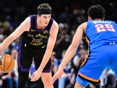 Austin Reaves, do Lakers, perderá um período significativo devido a lesão enquanto o time sofre outro golpe antes dos playoffs
