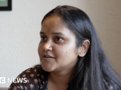 Um ponto turístico da Caxemira tornou-se um banho de sangue. Um ano depois, a dor continua insuportável